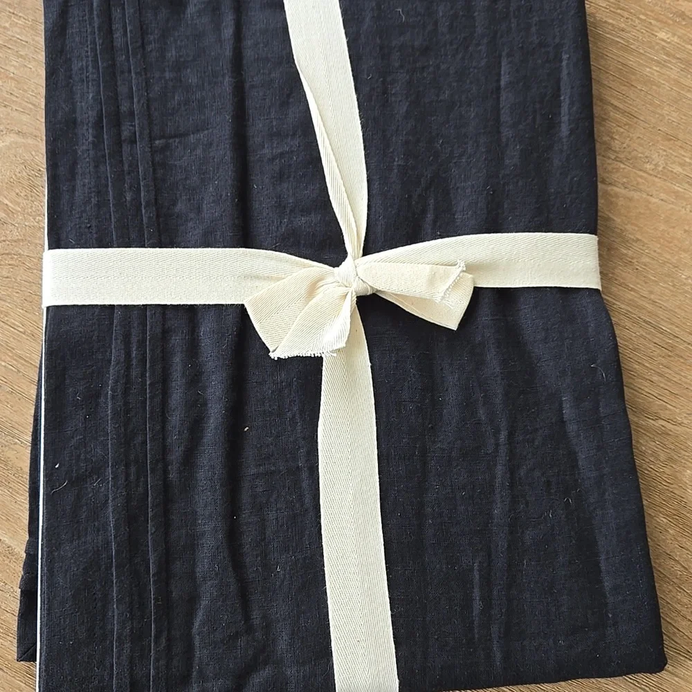 WILLIAM SONOMA Black Linen Table Runner